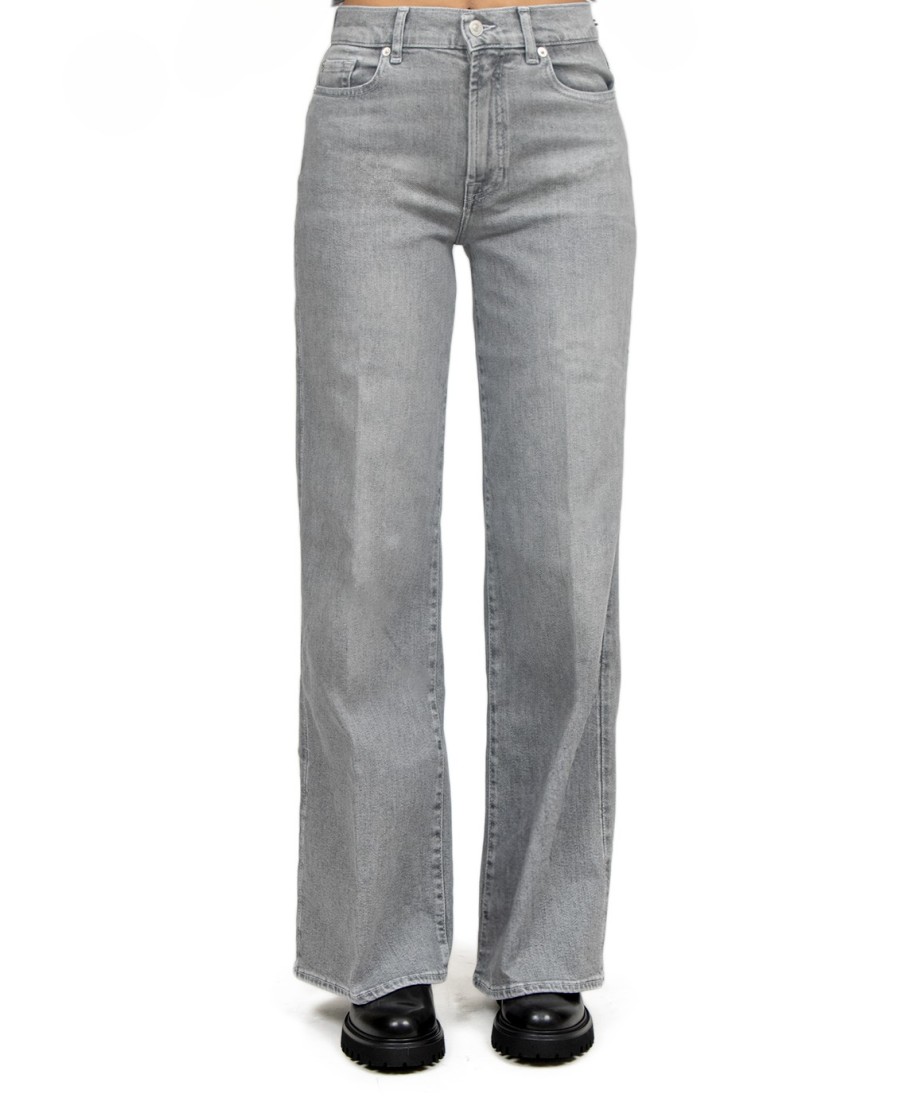 FCF---7 for all mankind---LOTTA PANALUGREY.JPG