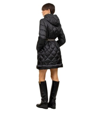 FCE---max mara the cube---2429496105600 TRECAP072_2_P.JPG