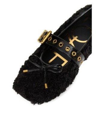 FCE---loafer---CAMELIA RICCIONERO_3_P.JPG